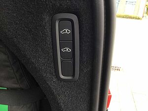 Volvo  T8 Ultimate Dark AWD 7-Sitzer Stdhzg. Cam