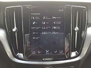Volvo  T6 Momentum Pro AWD Cam Navi Leder