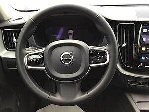 Volvo  B4 (Diesel) Plus Dark 360° Cam Navi Leder