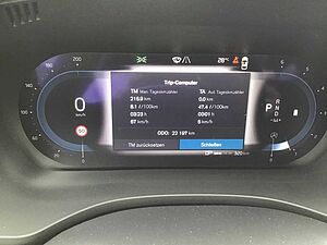 Volvo  B4 (Diesel) Plus Dark 360° Cam Navi Leder