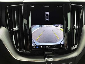 Volvo  B4 (Diesel) Plus Dark 360° Cam Navi Leder