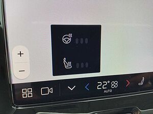 Volvo  B4 (Diesel) Plus Dark 360° Cam Navi Leder