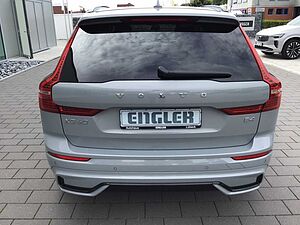 Volvo  B4 (Diesel) Plus Dark 360° Cam Navi Leder