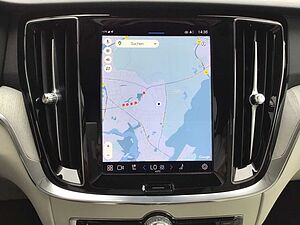 Volvo  T6 Plus Dark AWD Stdhzg. Licht-Paket