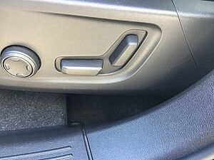 Volvo  T4 Plus Bright Recharge Navi Nebel
