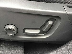 Volvo  T4 Plus Bright Recharge Nebel Cam Navi