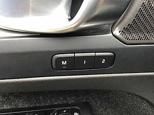 Volvo  T4 Plus Bright Recharge Nebel Cam Navi
