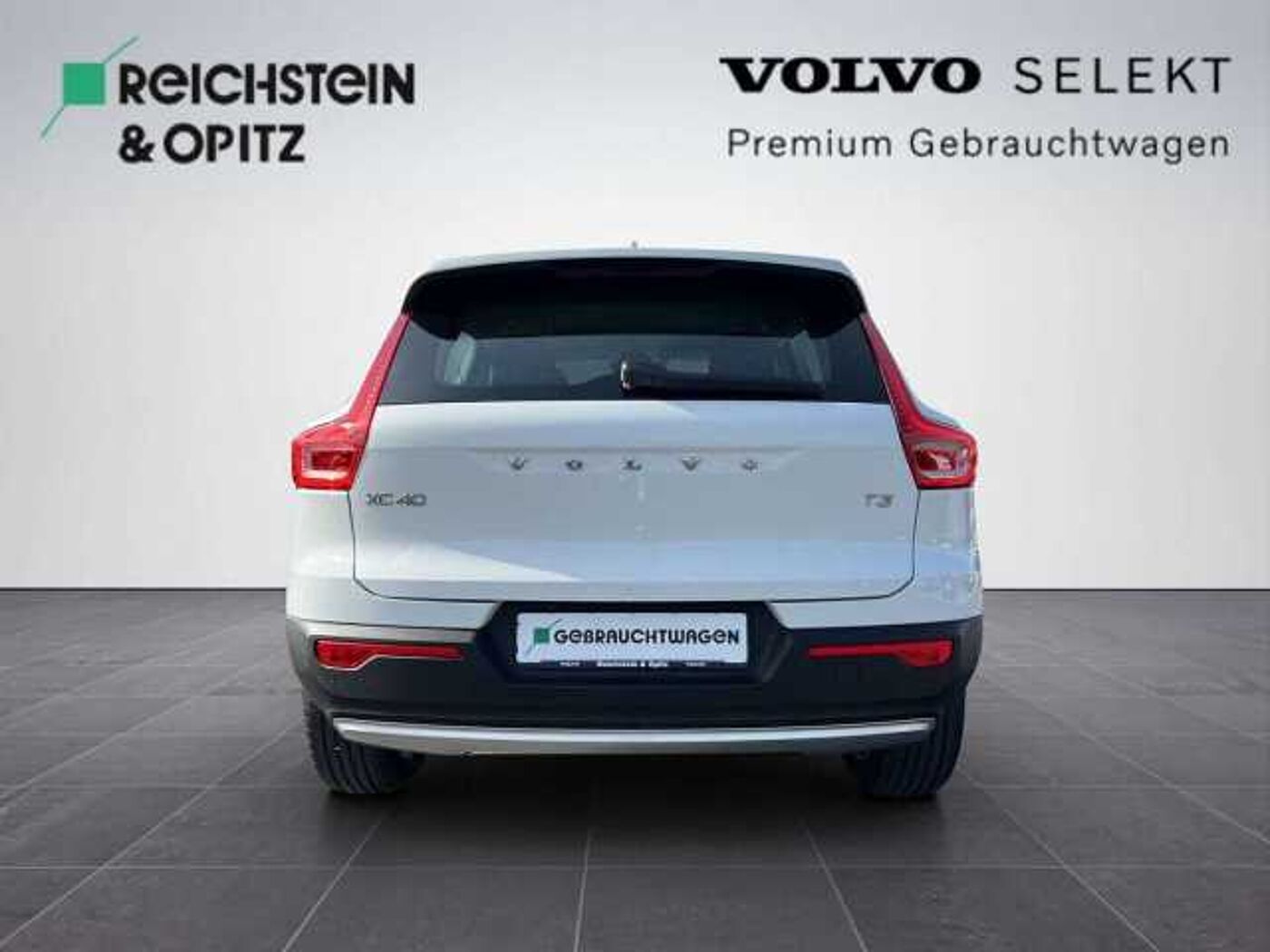 Volvo  T3 Momentum Pro Geartronic