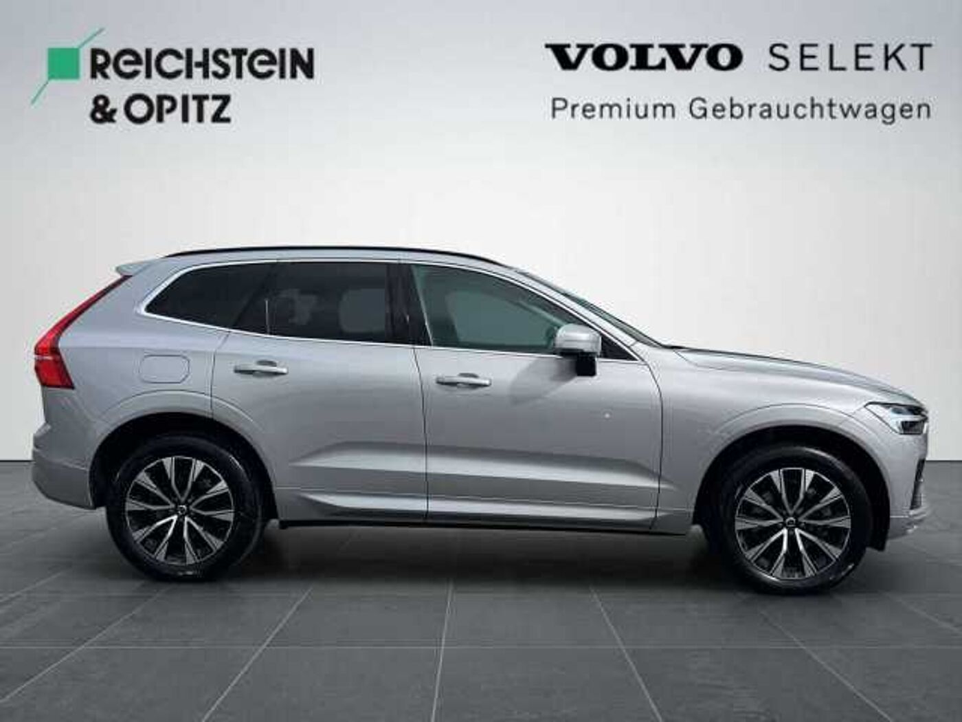 Volvo  B4 Core 2WD 2.0l Mild-Hybrid Autom. /SitzHZ