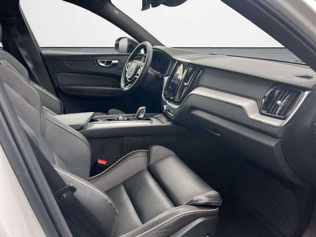 Volvo  B4 D AWD R Design Geartronic/DAB/ACC