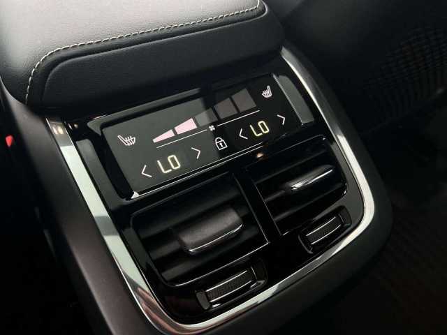 Volvo  B4 D AWD R Design Geartronic/DAB/ACC
