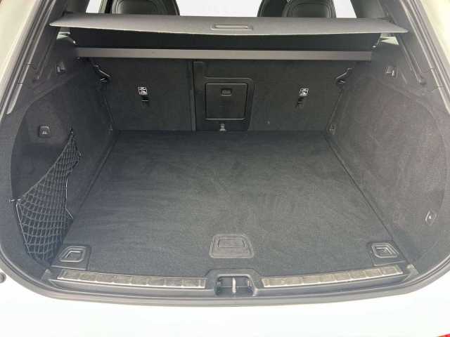 Volvo  B4 D AWD R Design Geartronic/DAB/ACC