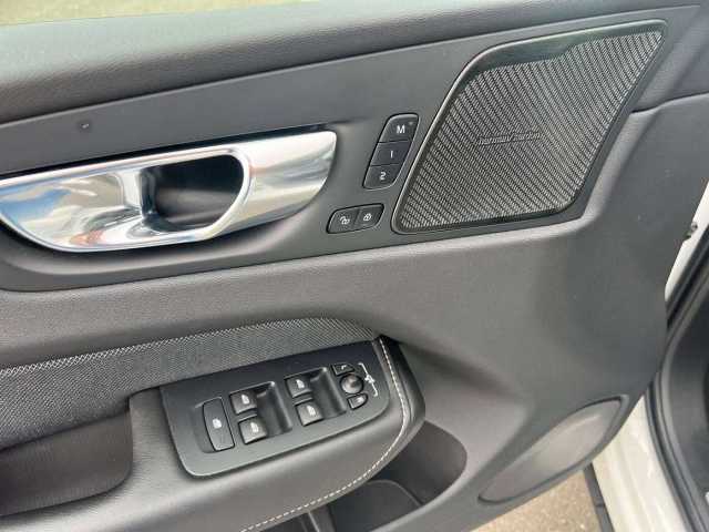 Volvo  B4 D AWD R Design Geartronic/DAB/ACC