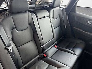 Volvo  B5 D AWD Momentum Pro Geartronic