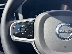 Volvo  B4 D Mild-Hybrid R Design Autom. /DAB+