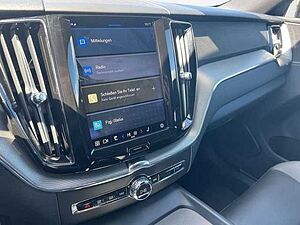 Volvo  B4 D Mild-Hybrid R Design Autom. /DAB+