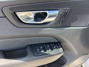 Volvo  B4 D Mild-Hybrid R Design Autom. /DAB+