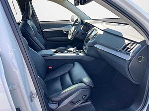 Volvo  B5 D AWD Autom. Momentum Pro/7-Sitzer