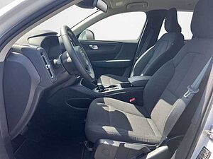 Volvo  T3 Geartronic Momentum Core