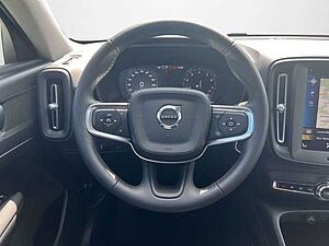 Volvo  T3 Geartronic Momentum Core