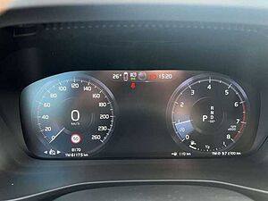 Volvo  T3 Geartronic Momentum Core