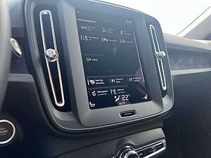 Volvo  T3 Geartronic Momentum Core