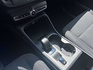 Volvo  T3 Geartronic Momentum Core