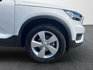 Volvo  T3 Geartronic Momentum Core