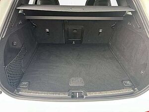 Volvo  B4 D AWD R Design Geartronic/DAB/ACC