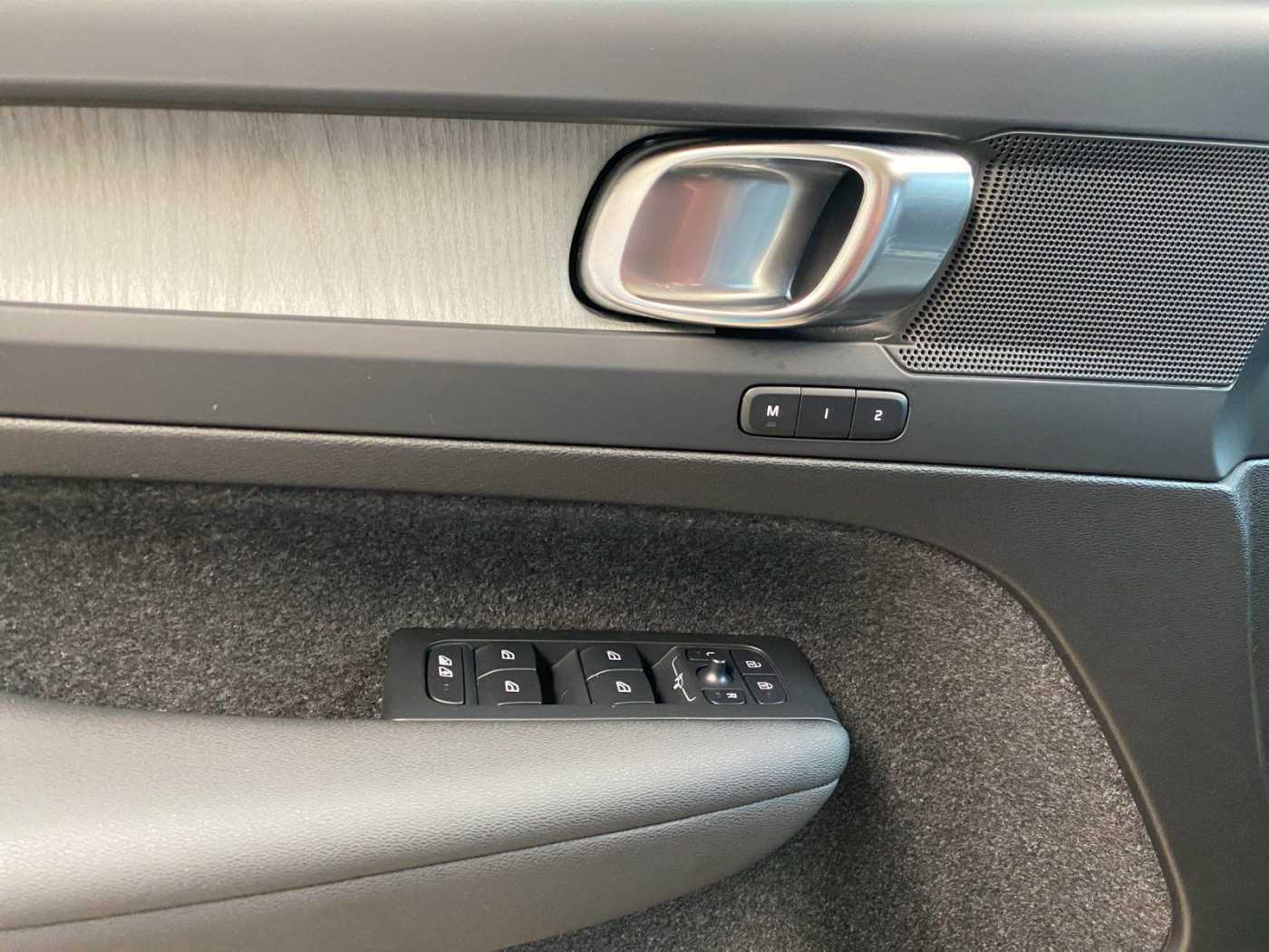 Volvo  B3 Core ACC AUT Kam. Navi Virtual el. Heck