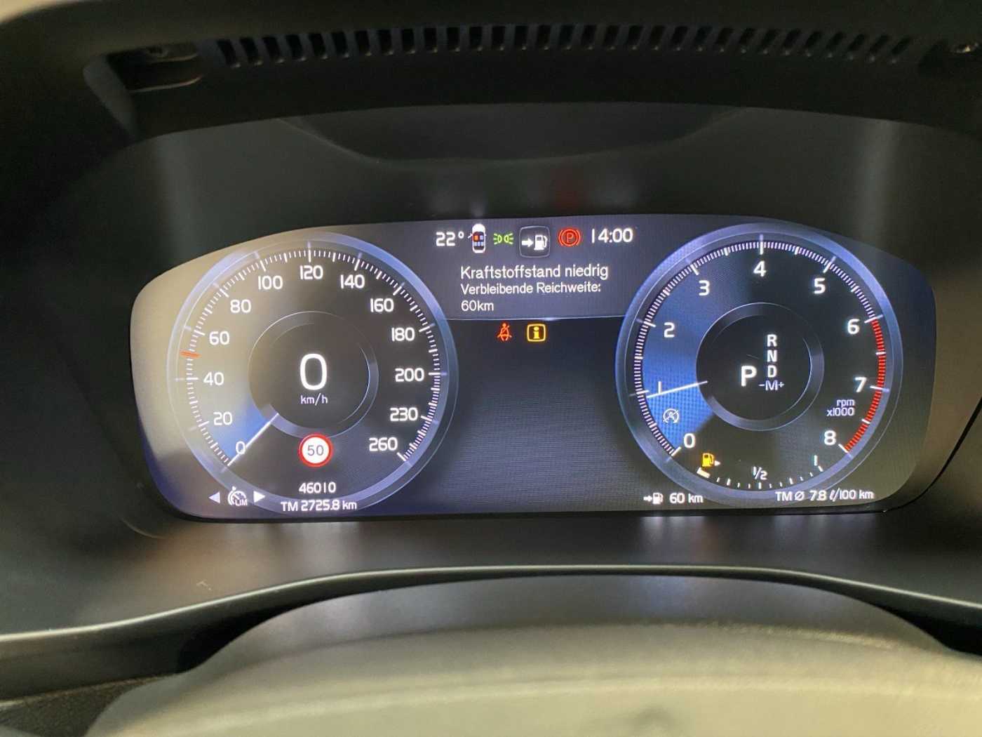 Volvo  T3 Momentum Core AUT Kam. Navi Virtual LED