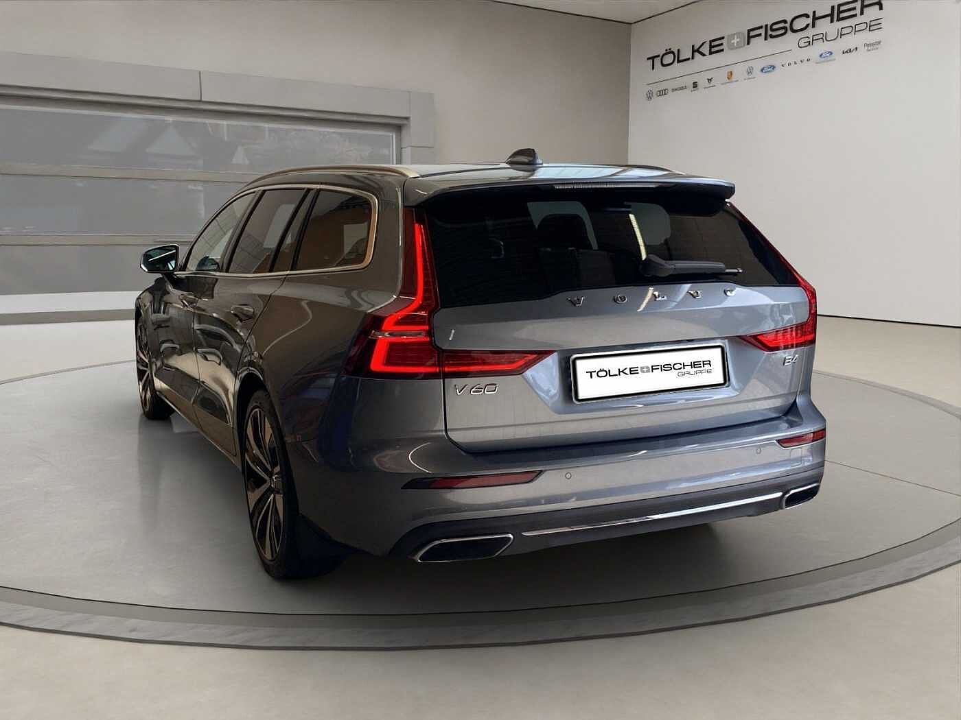 Volvo Kombi B4 Inscription ACC AHK AUT Kam. Leder