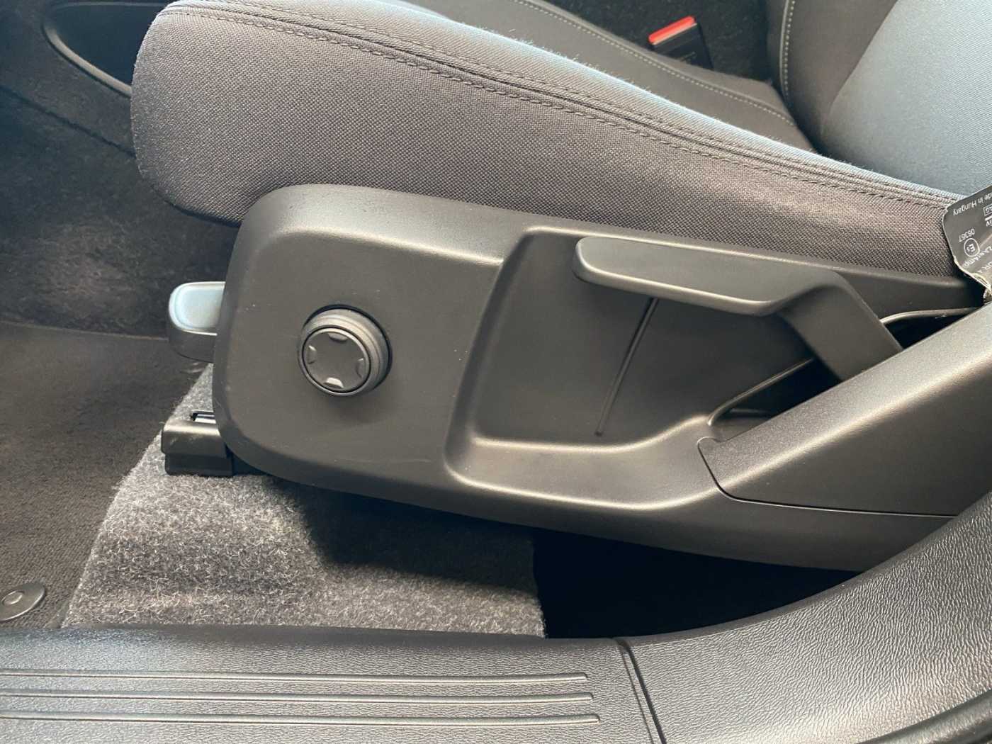 Volvo  T2 Momentum Kam. Virtual DynLicht KlimaA.