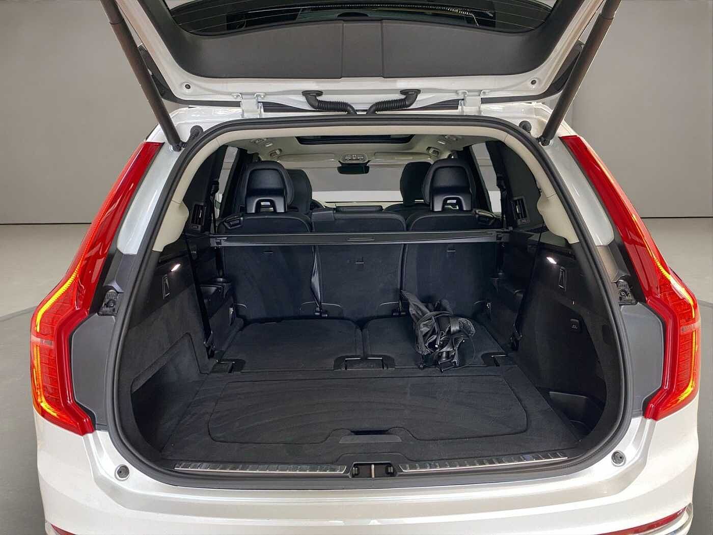 Volvo T8 Twin Engine (E6e) Plus Bright Recharge