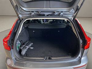 Volvo Kombi B4 Inscription ACC AHK AUT Kam. Leder