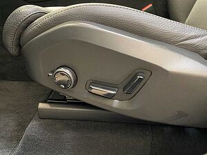 Volvo T8 Twin Engine (E6e) Plus Bright Recharge