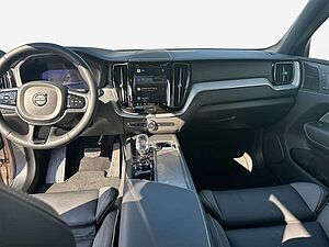 Volvo  B4 D AWD