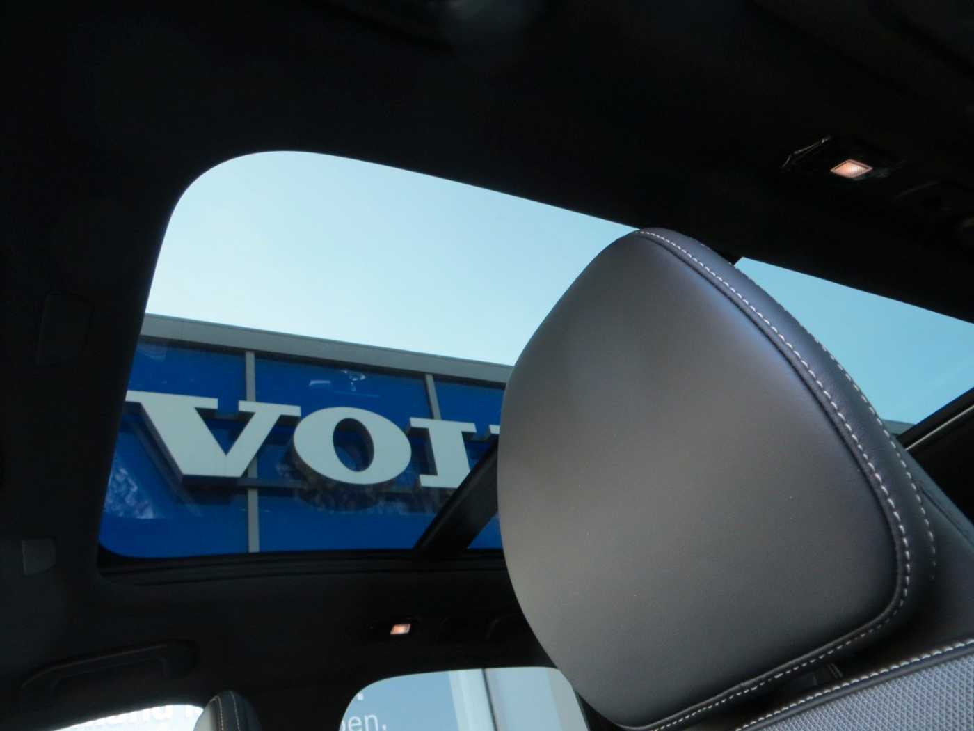 Volvo  T6 AWD Plus Black Edition ACC BLIS H&K GSD