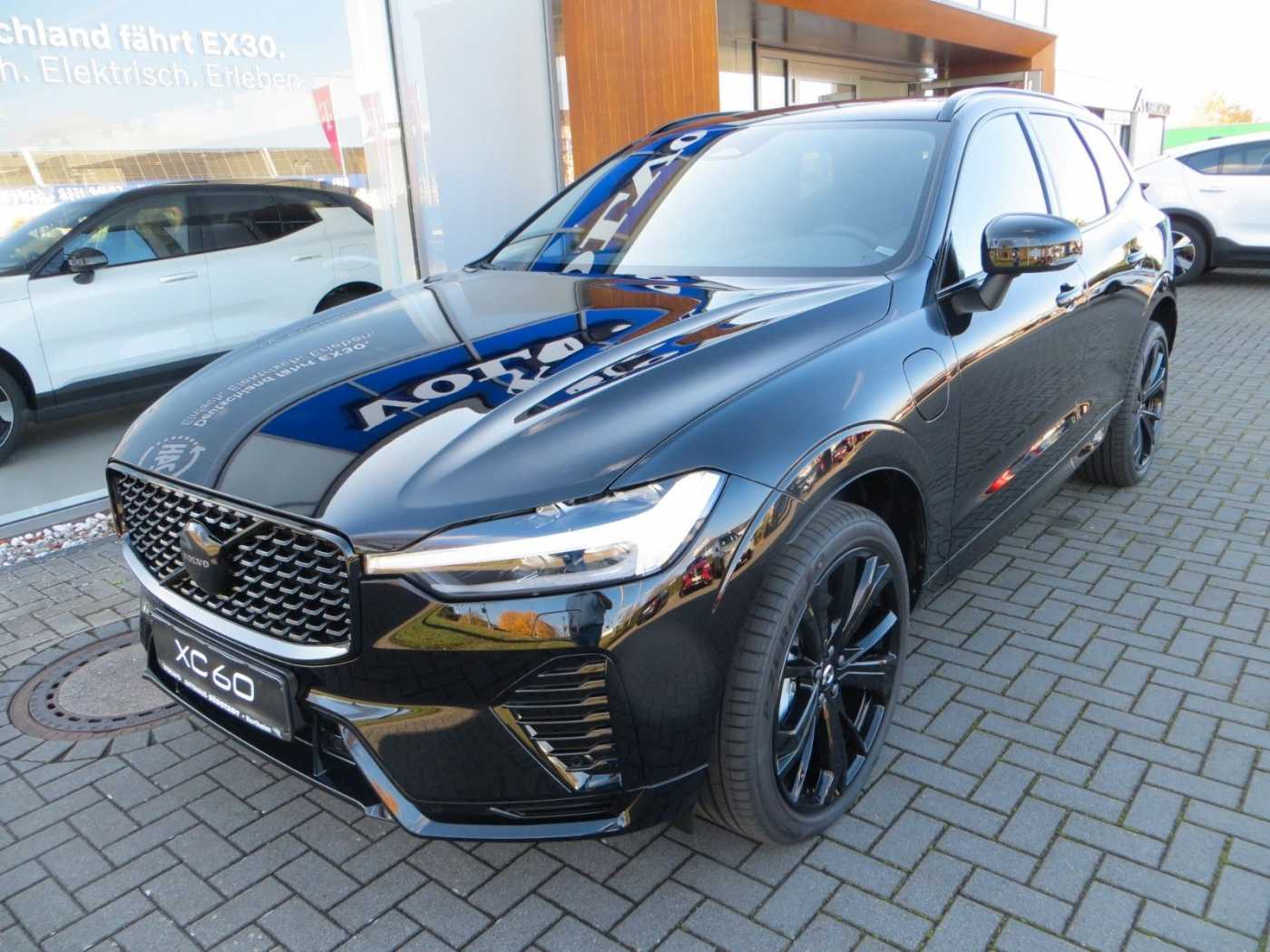 Volvo  T6 AWD Plus Black Edition ACC BLIS H&K GSD