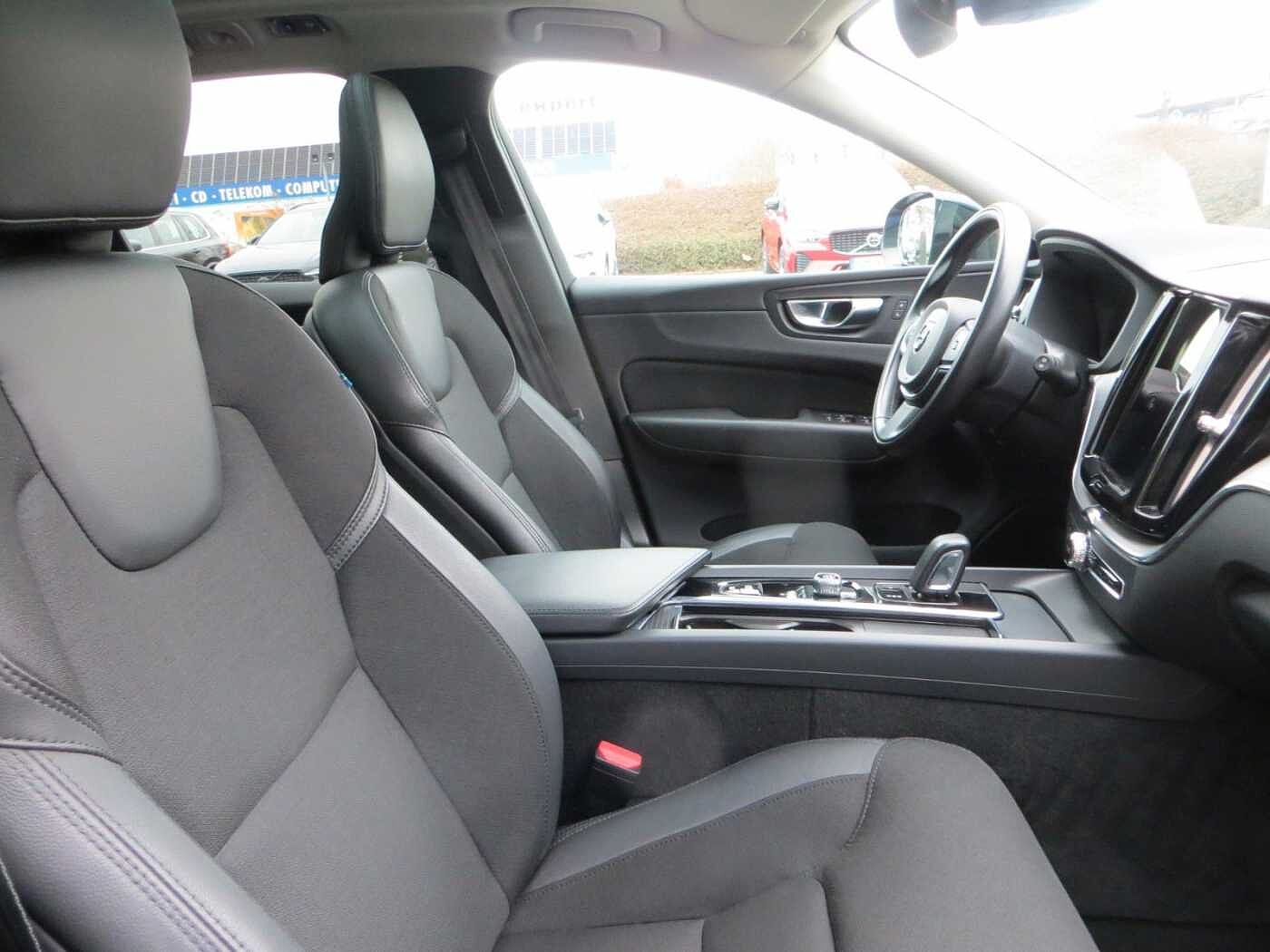 Volvo  T6 AWD Recharge R-Design Expression AHK