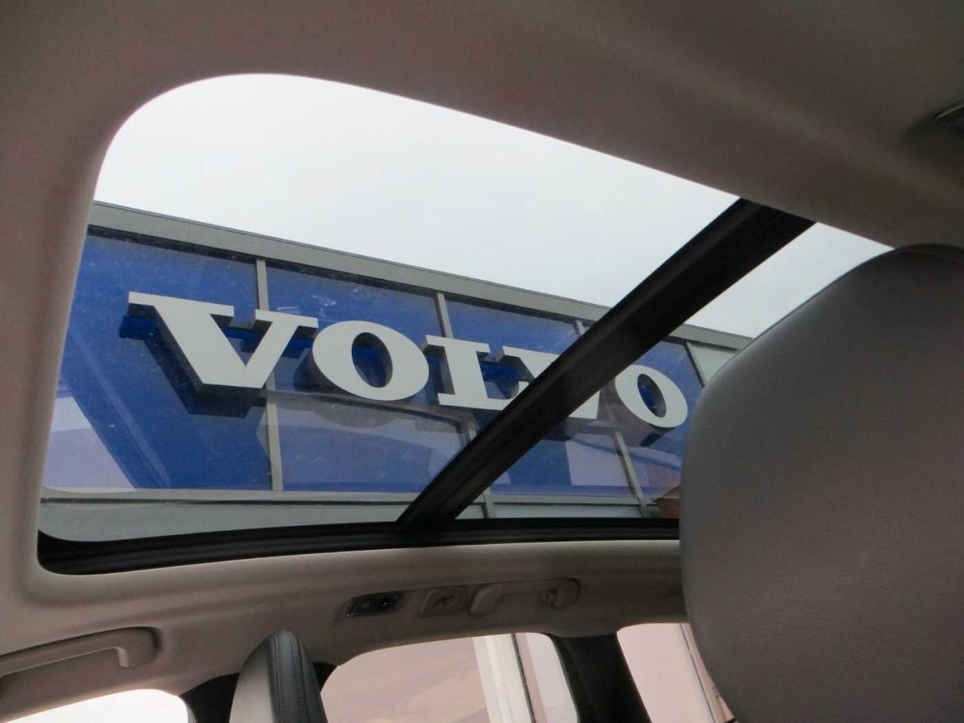 Volvo  T6 AWD Recharge R-Design Expression AHK