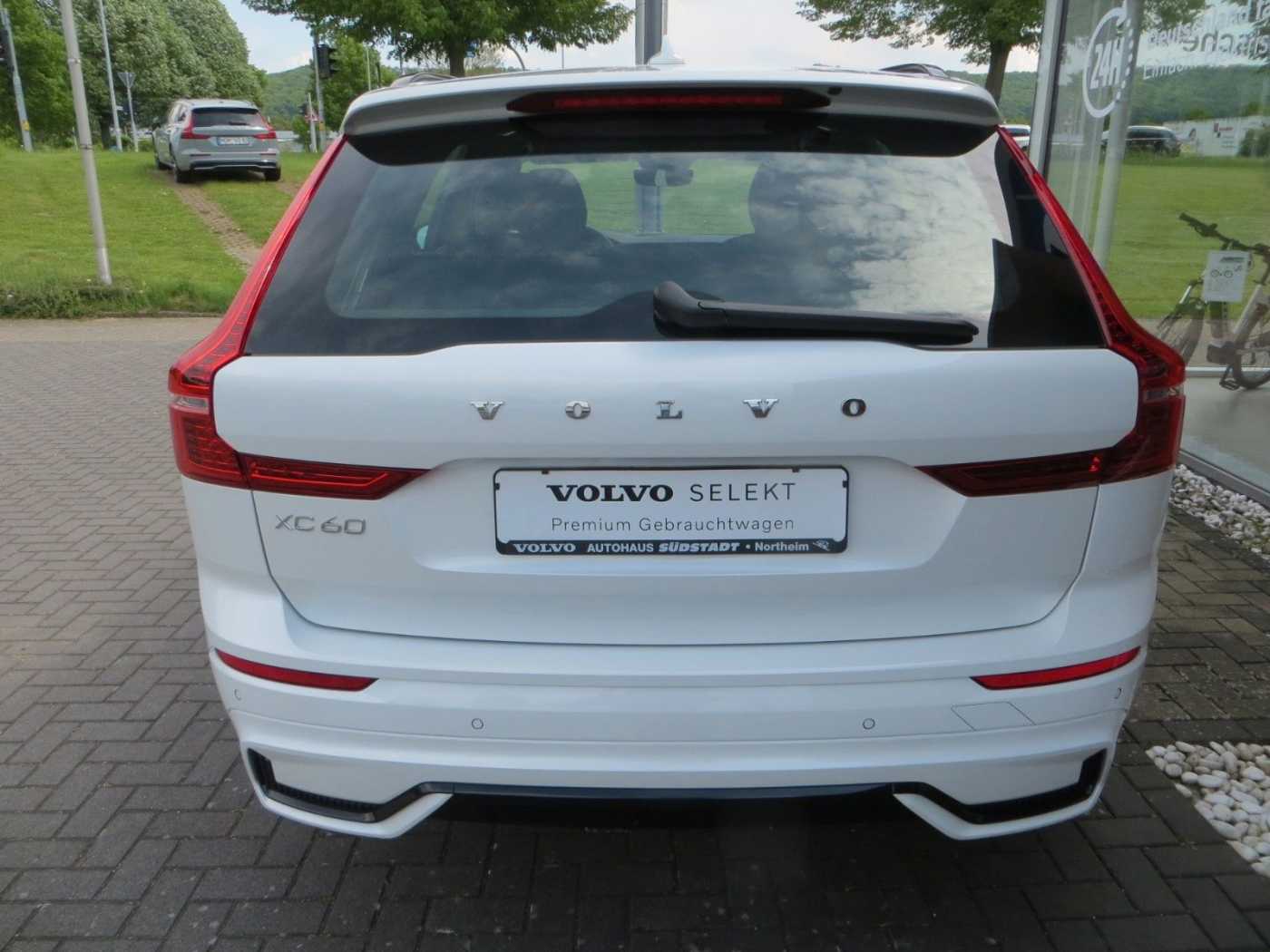 Volvo  T6 AWD Recharge R-Design ACC LM 21&apos, &apos, AHK