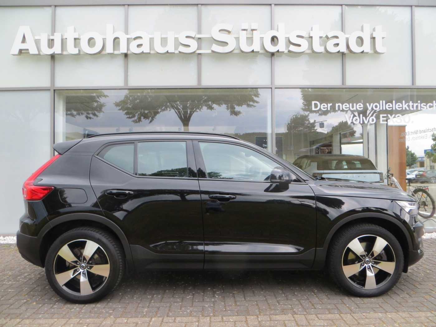 Volvo  T5 Recharge R-Design Expression AHK