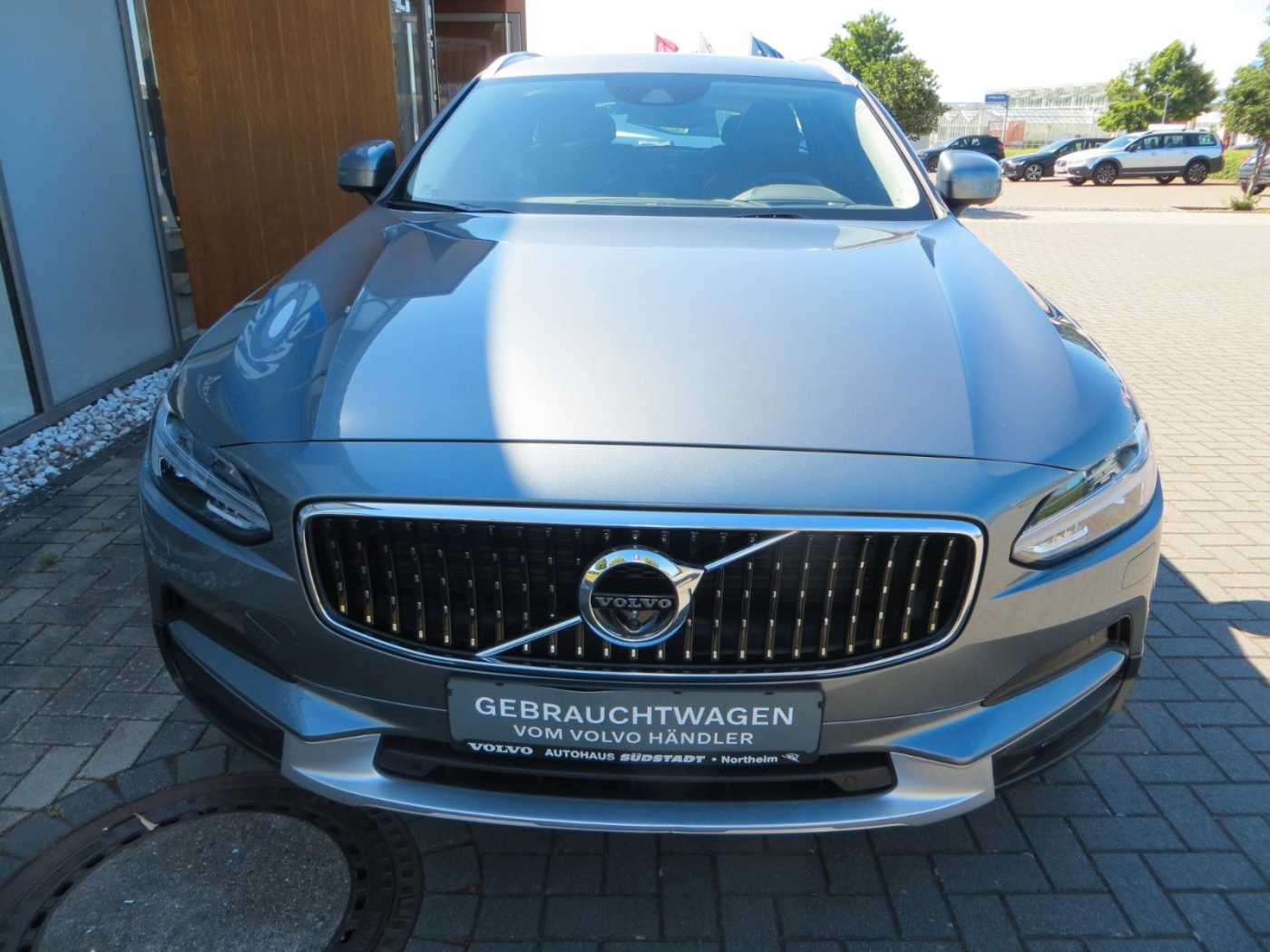Volvo  D5 AWD Pro HUD GSD 360°-KAM
