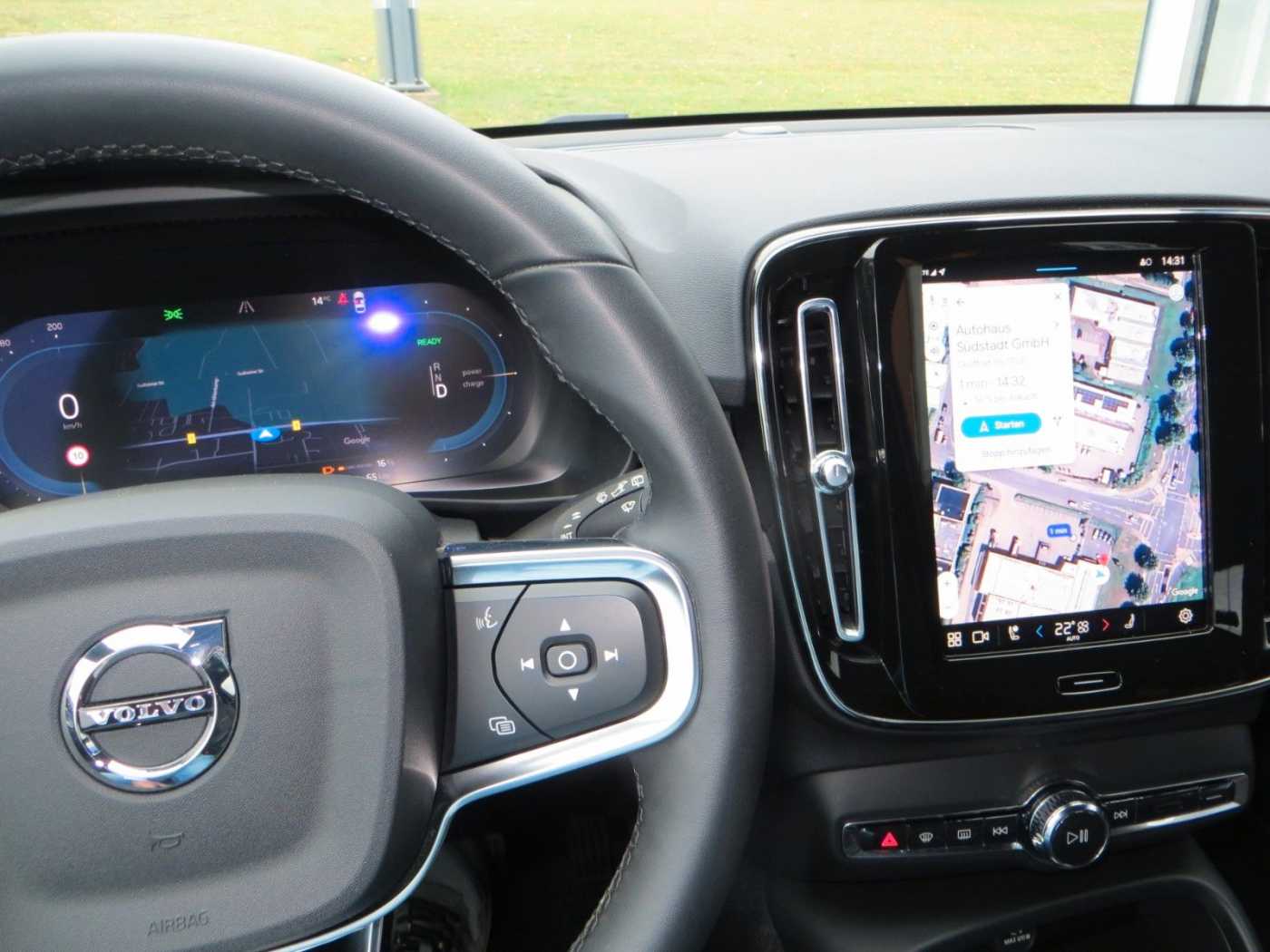 Volvo  Recharge Core SE ALL SAISONS LM 19&apos, &apos,