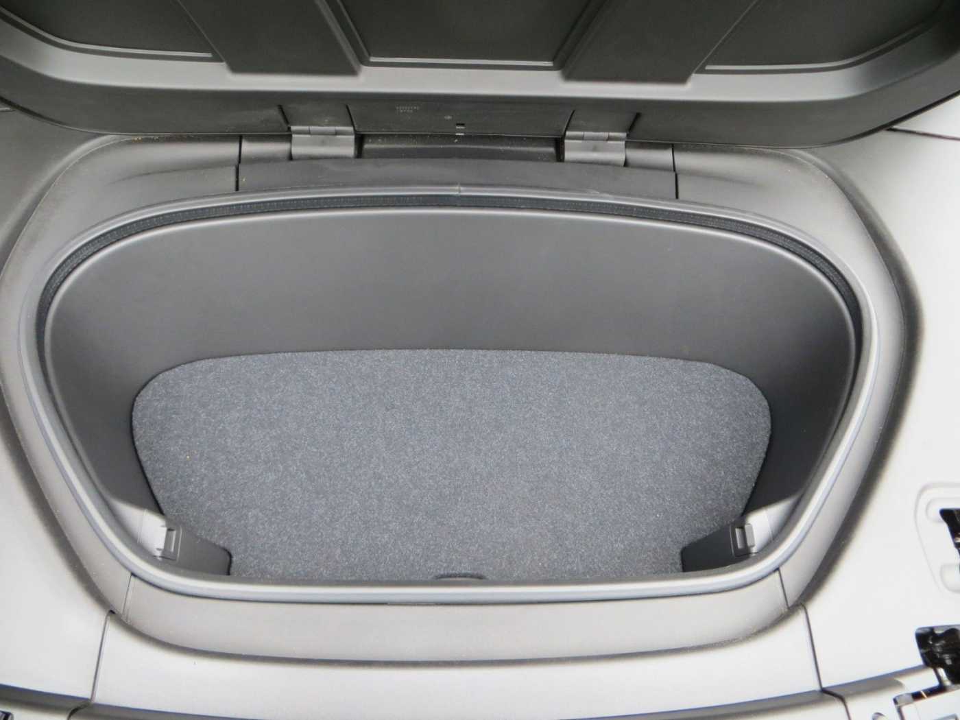 Volvo  Recharge Core SE ALL SAISONS LM 19&apos, &apos,