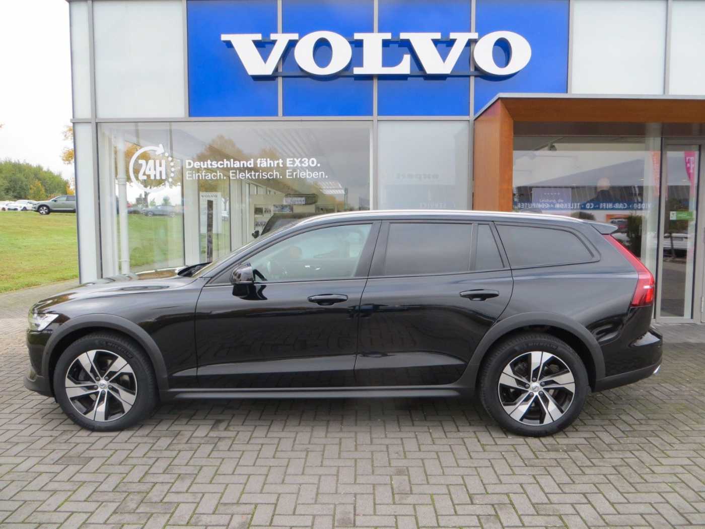 Volvo  B4 D AWD Geartronic Pro