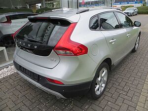 Volvo  D3 Momentum XENON NAVI STANDHZ