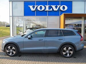 Volvo  B4 D AWD Plus Auto