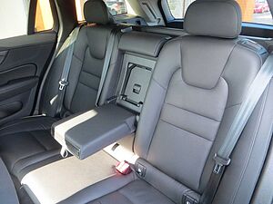 Volvo  B4 D AWD Plus Auto